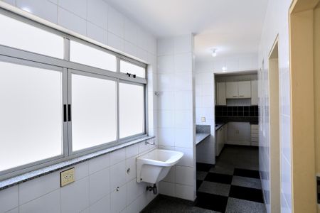 Apartamento à venda com 140m², 4 quartos e 3 vagas Apartamento à venda com 140m², 4 quartos e 3 vagasÁrea de Serviço