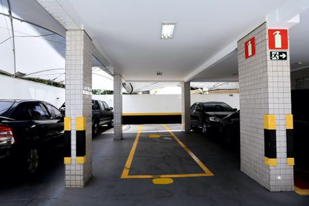 Apartamento à venda com 140m², 4 quartos e 3 vagas Apartamento à venda com 140m², 4 quartos e 3 vagasGaragem