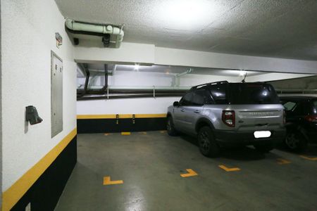 Apartamento à venda com 140m², 4 quartos e 3 vagas Apartamento à venda com 140m², 4 quartos e 3 vagasGaragem