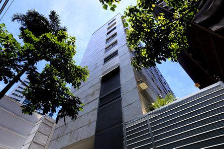 Apartamento à venda com 140m², 4 quartos e 3 vagas Apartamento à venda com 140m², 4 quartos e 3 vagasFachada