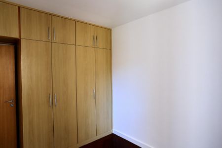 Apartamento à venda com 140m², 4 quartos e 3 vagas Apartamento à venda com 140m², 4 quartos e 3 vagasQuarto 2