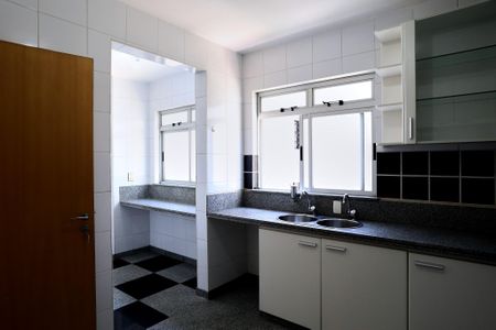 Apartamento à venda com 140m², 4 quartos e 3 vagas Apartamento à venda com 140m², 4 quartos e 3 vagasCozinha