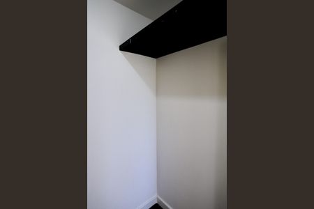 Apartamento à venda com 140m², 4 quartos e 3 vagas Apartamento à venda com 140m², 4 quartos e 3 vagasQuarto de Serviço