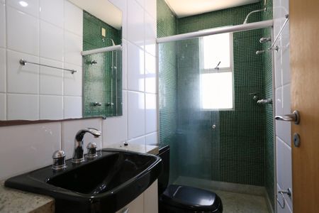 Apartamento à venda com 140m², 4 quartos e 3 vagas Apartamento à venda com 140m², 4 quartos e 3 vagasBanheiro
