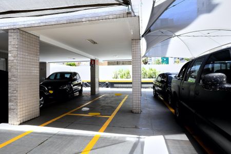 Apartamento à venda com 140m², 4 quartos e 3 vagas Apartamento à venda com 140m², 4 quartos e 3 vagasGaragem