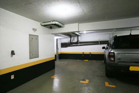 Apartamento à venda com 140m², 4 quartos e 3 vagas Apartamento à venda com 140m², 4 quartos e 3 vagasGaragem