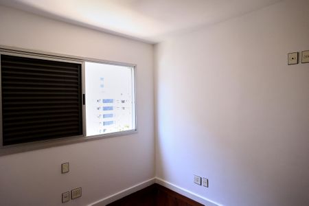 Apartamento à venda com 140m², 4 quartos e 3 vagas Apartamento à venda com 140m², 4 quartos e 3 vagasQuarto 2