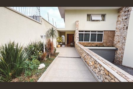 Casa para alugar com 500m², 4 quartos e NaN vagasEntrada