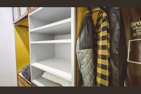 Casa para alugar com 500m², 4 quartos e NaN vagasCloset da suíte 1