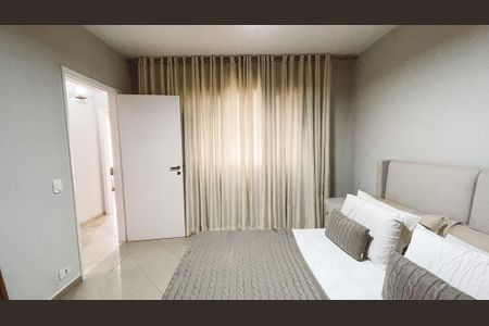 Casa para alugar com 500m², 4 quartos e NaN vagasQuarto