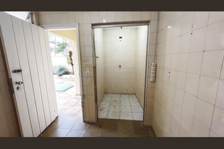 Casa para alugar com 500m², 4 quartos e NaN vagasEdícula