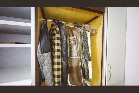 Casa para alugar com 500m², 4 quartos e NaN vagasCloset da suíte 1