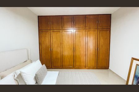 Casa para alugar com 500m², 4 quartos e NaN vagasQuarto