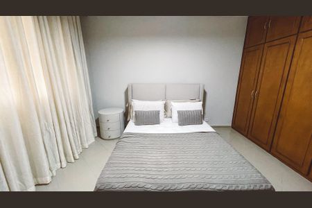 Casa para alugar com 500m², 4 quartos e NaN vagasQuarto