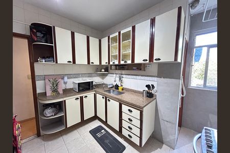 Apartamento à venda com 85m², 2 quartos e 1 vagaCozinha