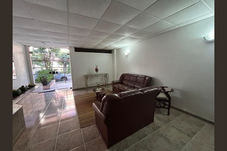 Apartamento à venda com 85m², 2 quartos e 1 vagaHall de entrada