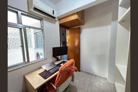 Apartamento à venda com 85m², 2 quartos e 1 vagaQuarto de Serviço