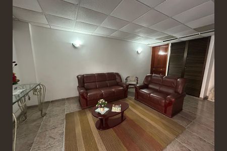Apartamento à venda com 85m², 2 quartos e 1 vagaHall de entrada