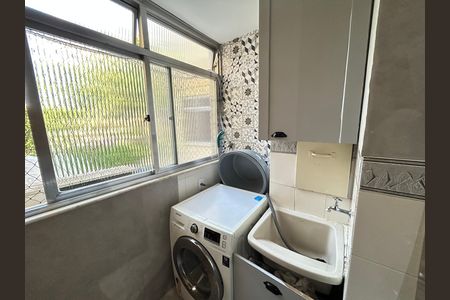 Apartamento à venda com 85m², 2 quartos e 1 vagaÁrea de Serviço