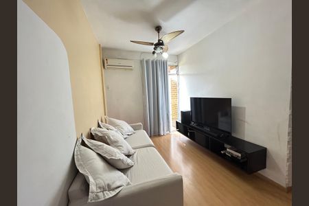Apartamento à venda com 85m², 2 quartos e 1 vagaSala