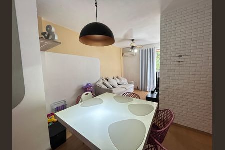 Apartamento à venda com 85m², 2 quartos e 1 vagaSala