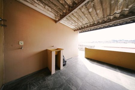 Casa para alugar com 125m², 2 quartos e 1 vaga Casa para alugar com 125m², 2 quartos e 1 vagaÁrea de serviço