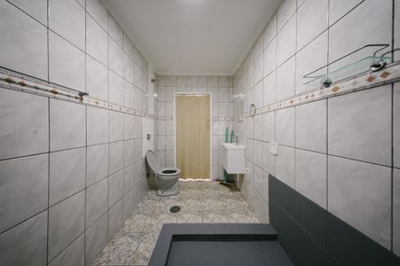 Casa para alugar com 125m², 2 quartos e 1 vaga Casa para alugar com 125m², 2 quartos e 1 vagaBanheiro da Suíte