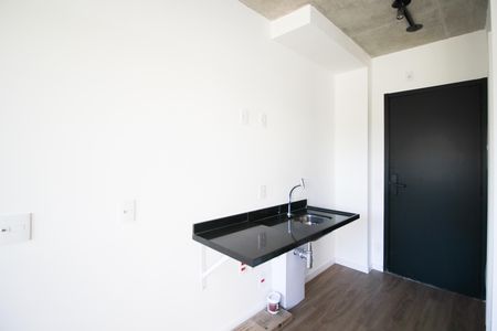 Cozinha de apartamento para alugar com 1 quarto, 24m² em Indianópolis, São Paulo