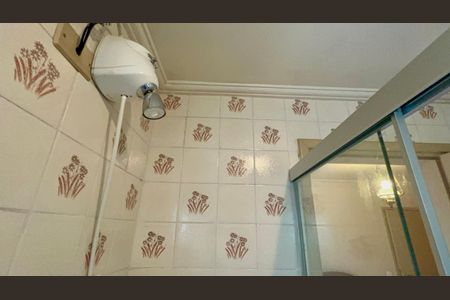 Apartamento para alugar com 67m², 2 quartos e 1 vaga Apartamento para alugar com 67m², 2 quartos e 1 vagaBanheiro da Suíte