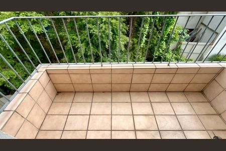 Apartamento para alugar com 67m², 2 quartos e 1 vaga Apartamento para alugar com 67m², 2 quartos e 1 vagaVaranda