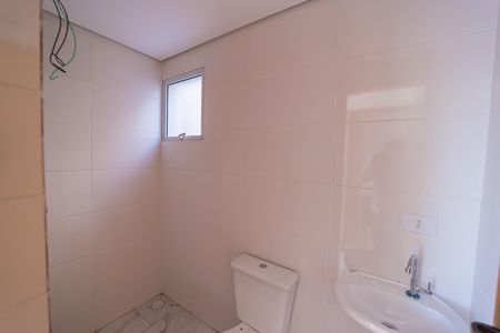 Apartamento à venda com 35m², 2 quartos e sem vaga Apartamento à venda com 35m², 2 quartos e sem vagaBanheiro