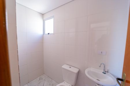 Apartamento à venda com 35m², 2 quartos e sem vaga Apartamento à venda com 35m², 2 quartos e sem vagaBanheiro