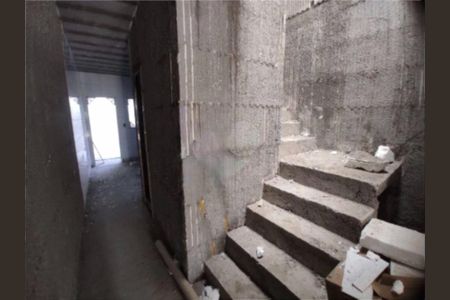 Casa à venda com 170m², 3 quartos e 1 vaga