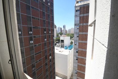 Sala - Vista de apartamento para alugar com 1 quarto, 60m² em Cambuí, Campinas