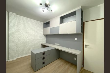 Apartamento à venda com 130m², 4 quartos e 2 vagasQuarto 1