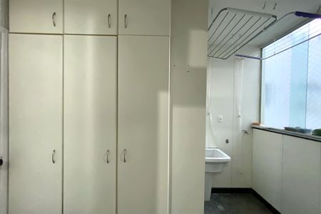 Apartamento à venda com 130m², 4 quartos e 2 vagasÁrea de Serviço