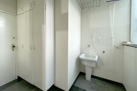 Apartamento à venda com 130m², 4 quartos e 2 vagasÁrea de Serviço