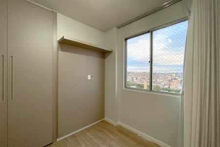 Apartamento à venda com 130m², 4 quartos e 2 vagasQuarto 3