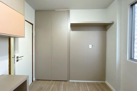 Apartamento à venda com 130m², 4 quartos e 2 vagasQuarto 3