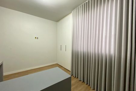 Apartamento à venda com 130m², 4 quartos e 2 vagasQuarto 1