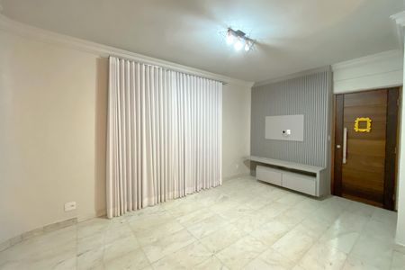 Apartamento à venda com 130m², 4 quartos e 2 vagasSala