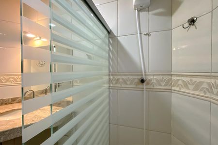 Apartamento à venda com 130m², 4 quartos e 2 vagasBanheiro