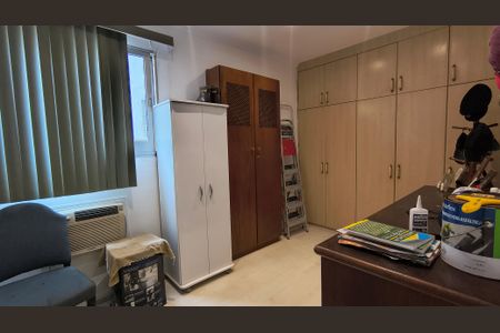 Apartamento à venda com 368m², 4 quartos e 2 vagasQuarto