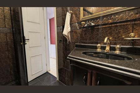 Apartamento à venda com 368m², 4 quartos e 2 vagasBanheiro Social