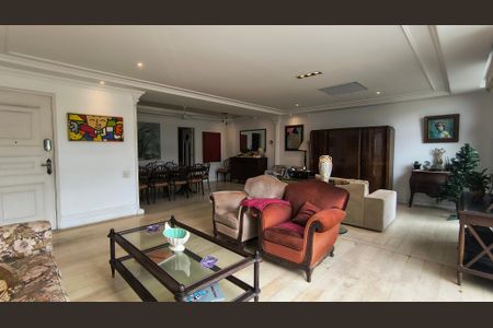 Apartamento à venda com 368m², 4 quartos e 2 vagasSala