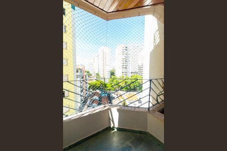 Sacada da Sala de apartamento para alugar com 2 quartos, 56m² em Chácara Inglesa, São Paulo