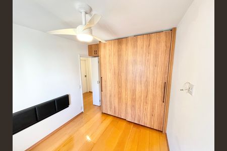 Apartamento à venda com 97m², 4 quartos e 2 vagas Apartamento à venda com 97m², 4 quartos e 2 vagasQuarto 1