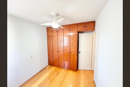 Apartamento à venda com 97m², 4 quartos e 2 vagas Apartamento à venda com 97m², 4 quartos e 2 vagasQuarto 3 - Suíte