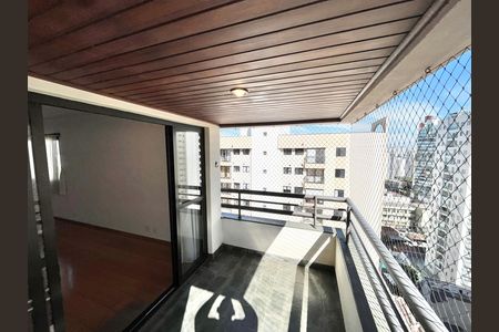Apartamento à venda com 97m², 4 quartos e 2 vagas Apartamento à venda com 97m², 4 quartos e 2 vagasVaranda da Sala