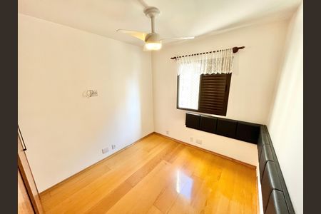 Apartamento à venda com 97m², 4 quartos e 2 vagas Apartamento à venda com 97m², 4 quartos e 2 vagasQuarto 1